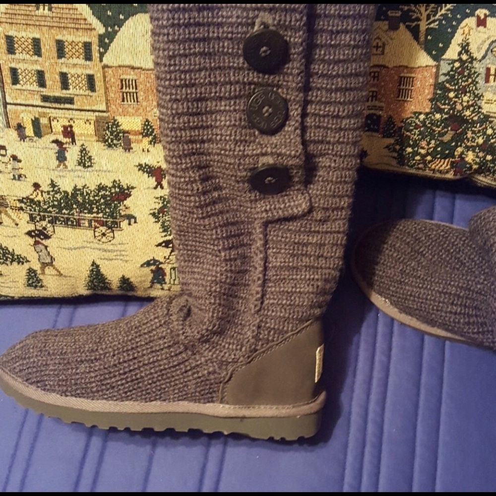 Cardi Grey Ugg Sweater Boots